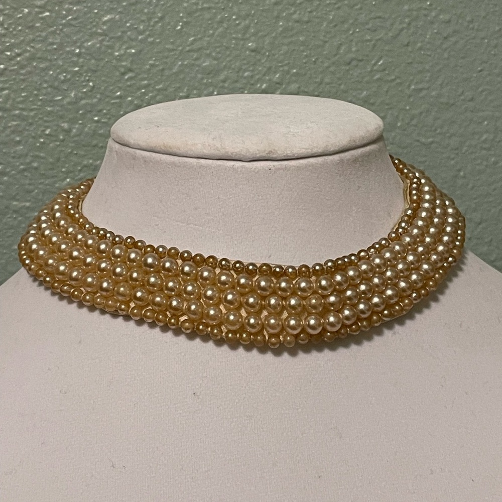 Vintage Miranda pearl-like Collar necklace